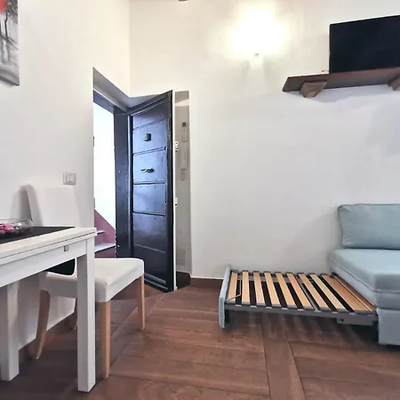 Romantica Navona Апартаменты Рим